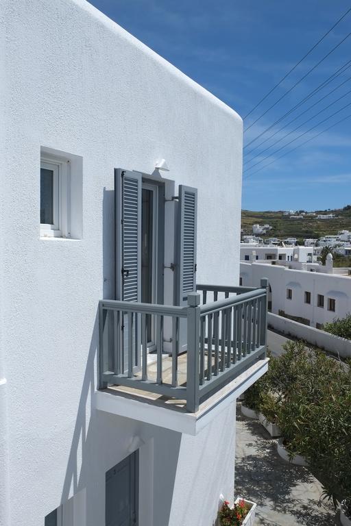 Studio Ornos Luaran gambar