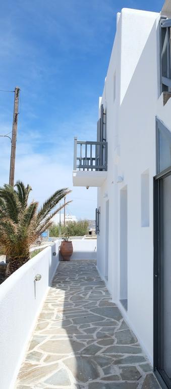 Studio Ornos Luaran gambar