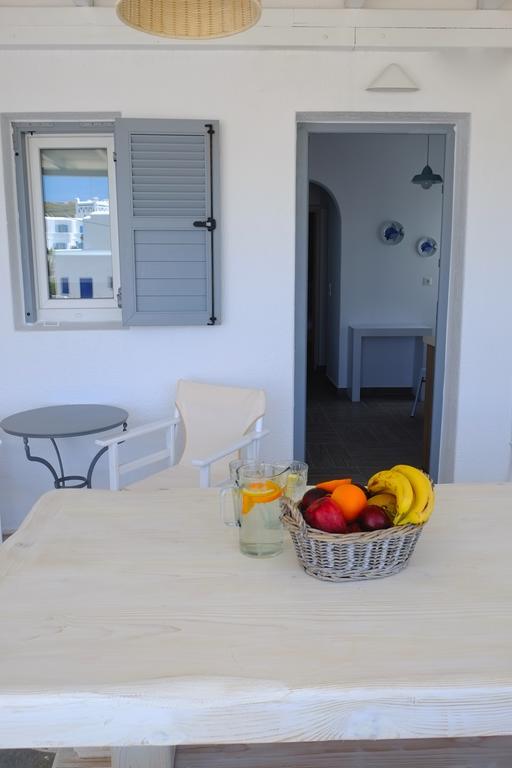Studio Ornos Luaran gambar